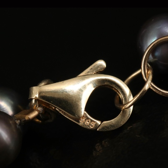 Elegant Statement Piece 14k Pearl Fringe Neckless - Picture 4 of 5